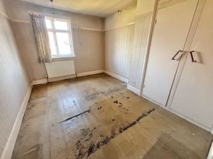 Bedroom- click for photo gallery